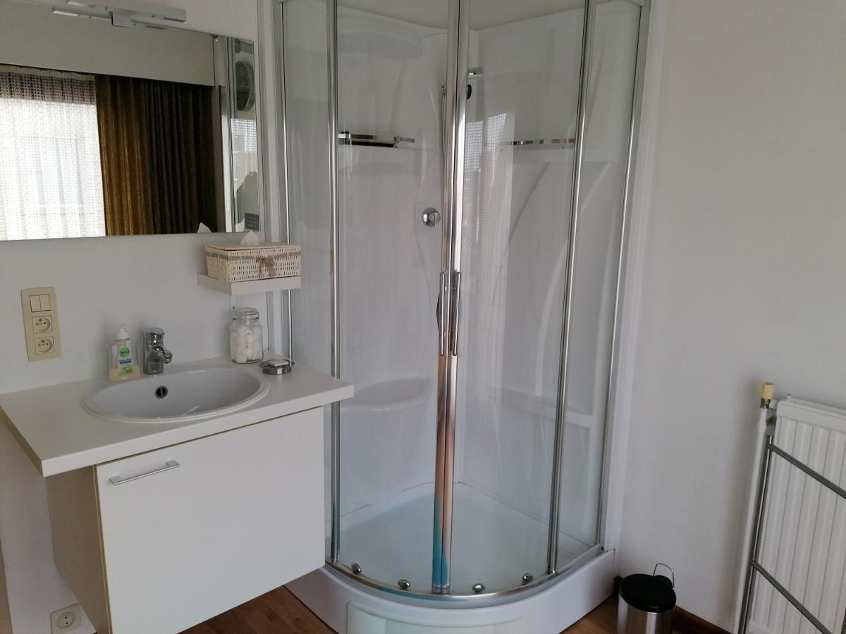 Logies Lily Apartment Oudenburg ภายนอก รูปภาพ